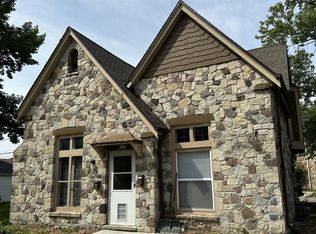 4187 N Montreal St, Milwaukee, WI 53216