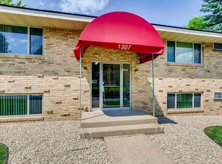 1307 Shakopee Ave E APT 1, Shakopee, MN 55379