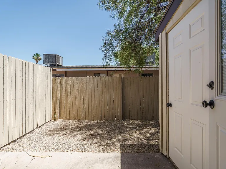 7802 E Heatherbrae Ave #2 — Photo 22
