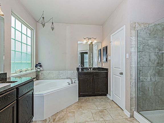 3rd image of 1206 Jester Ct