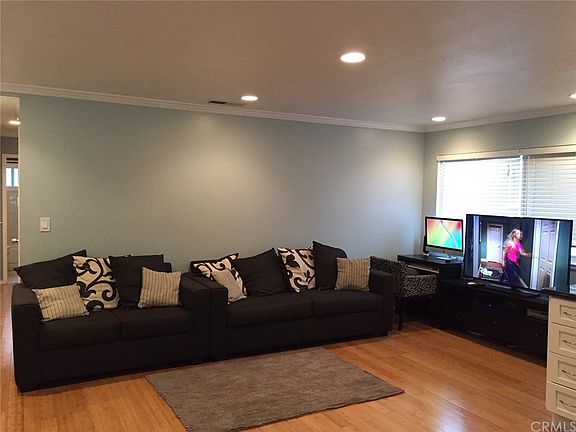 2nd image of 18221 Camino Bello APT 4