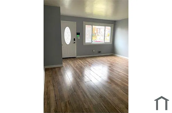 Building Photo - 979 Dalton Ave