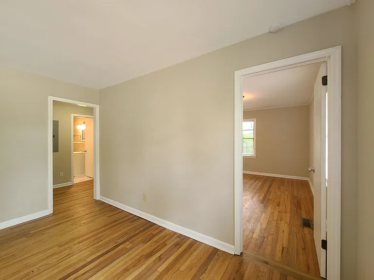 3225 Forrest Hills Dr SW — Photo 10