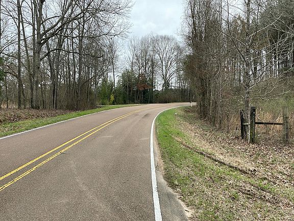 5th image of 1185 Ruby Rd