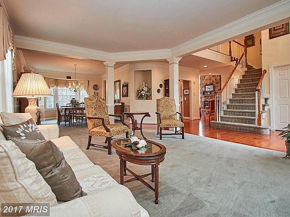 4th image of 5667 Shoal Creek Dr