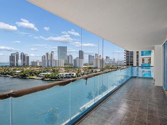 4th image of 19707 Turnberry Way APT 14F