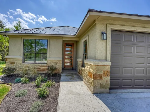 321 Parallel Circle, Horseshoe Bay, TX 78657