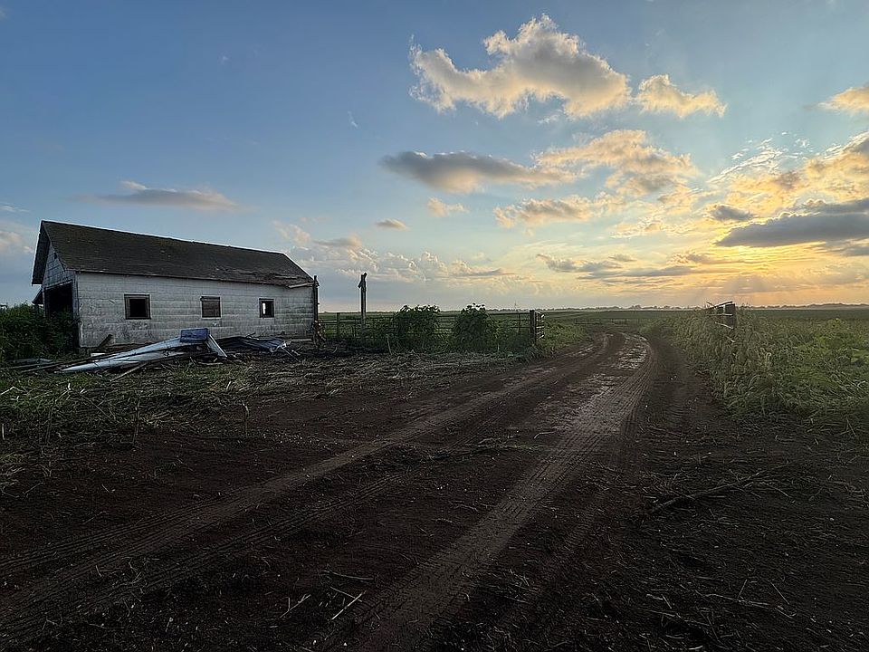 1st image of 662 180th St