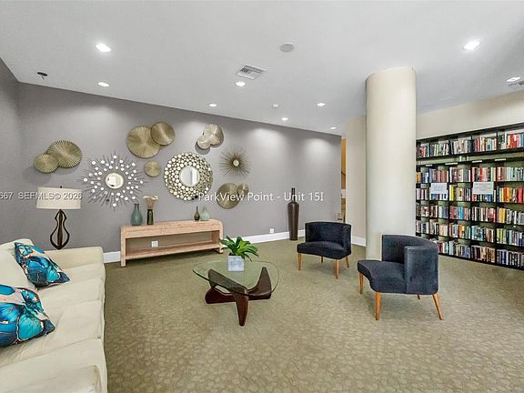 4th image of 7441 Wayne Ave APT 15I