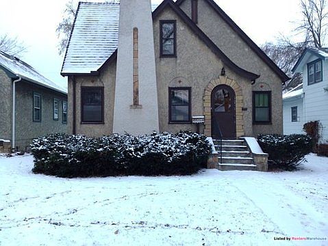 1st image of 1017 25th Ave SE