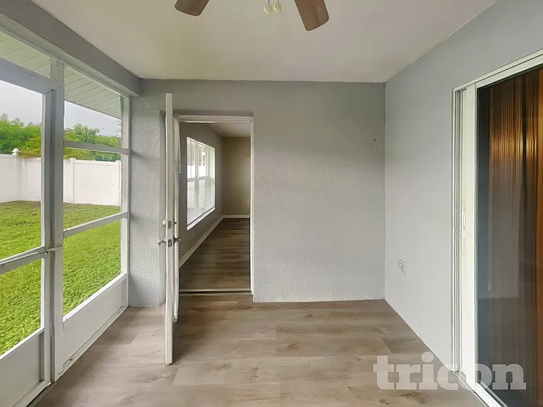15542 Florida Breeze Loop — Photo 13