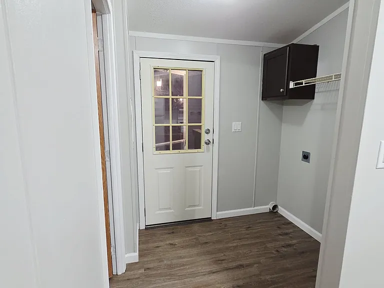 97 Deerwood Park — Photo 6