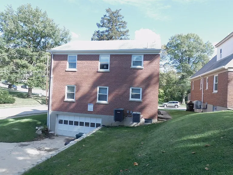 851 Kreis Ln #1 — Photo 3