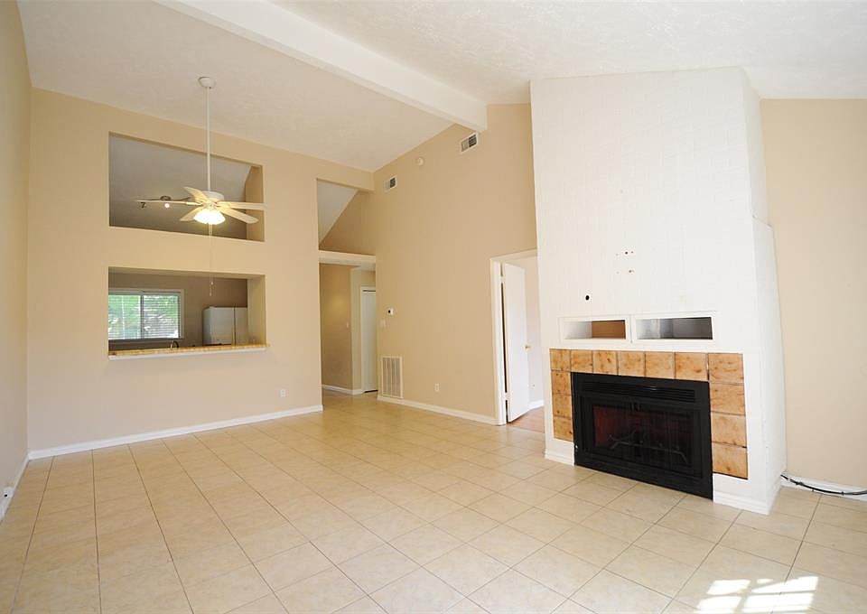 1st image of 3734 Meadow Place Dr