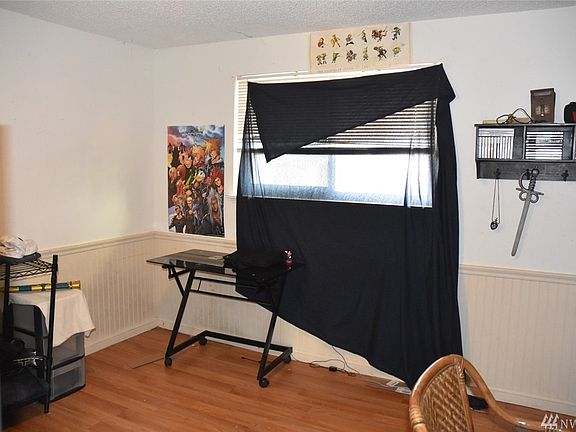 5th image of 611 Bender Ln
