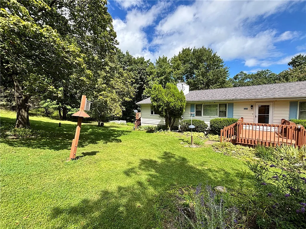 3 bed, 2.0 bath, 1728 sqft, $1,500 — Photo 1