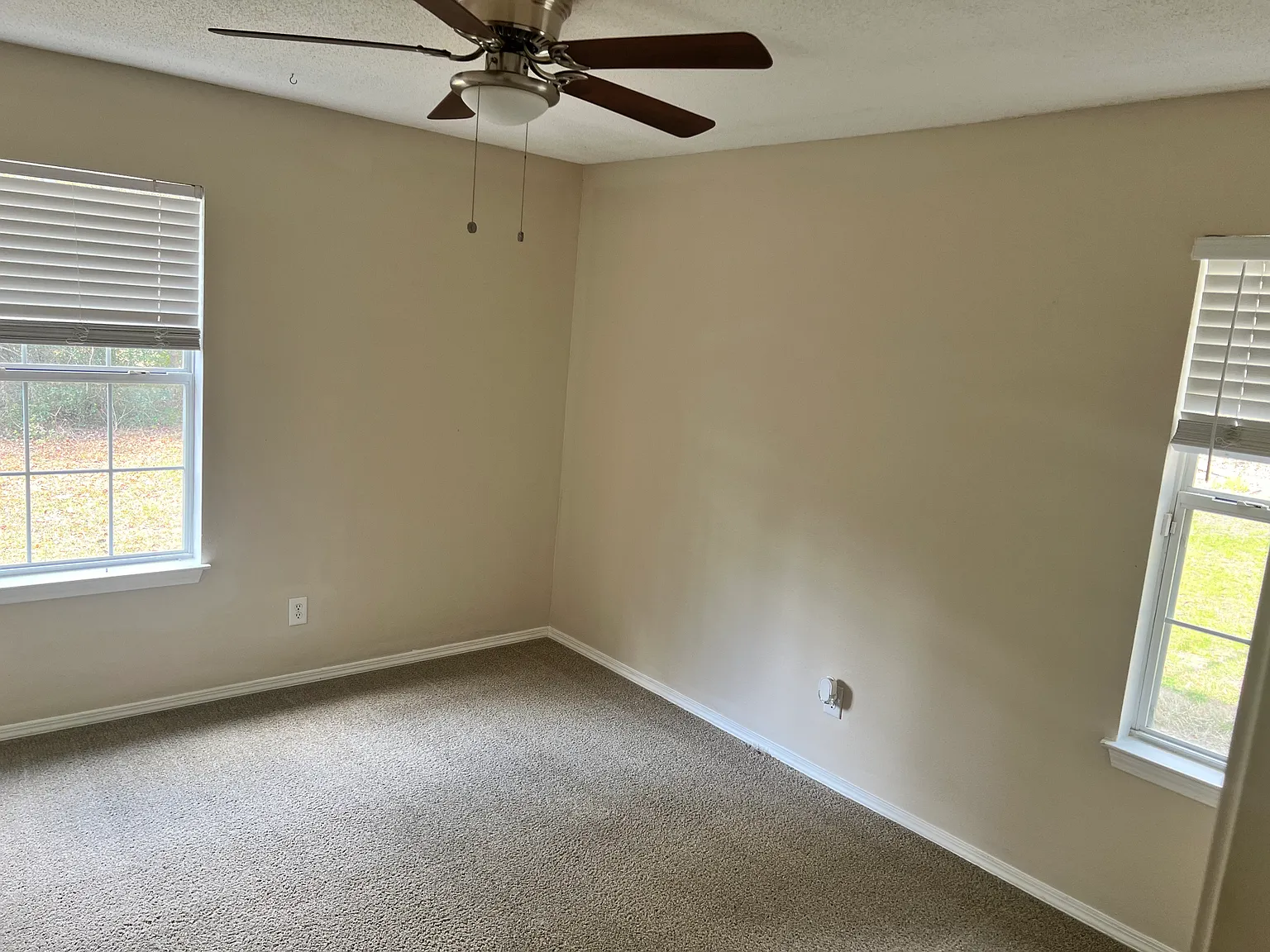3 bed, 1350 sqft, $2,000 — Photo 4
