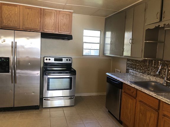 5th image of 1109 W Bullock St
