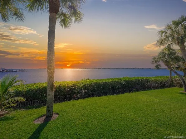 3227 SE Braemar Way, Port Saint Lucie, FL 34952