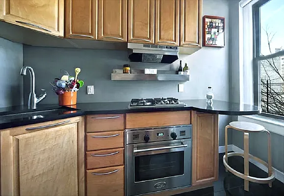 Rented by Brown Harris Stevens | media 16