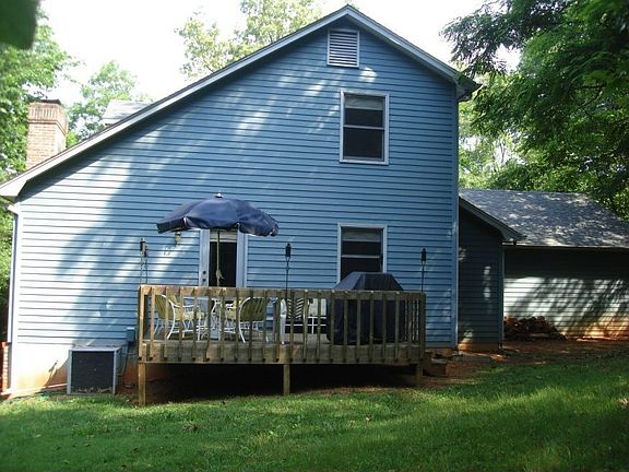 3rd image of 413 Teresa Ann Dr