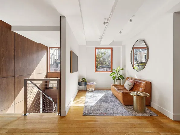 538 Washington Ave APT 1B, Brooklyn, NY 11238
