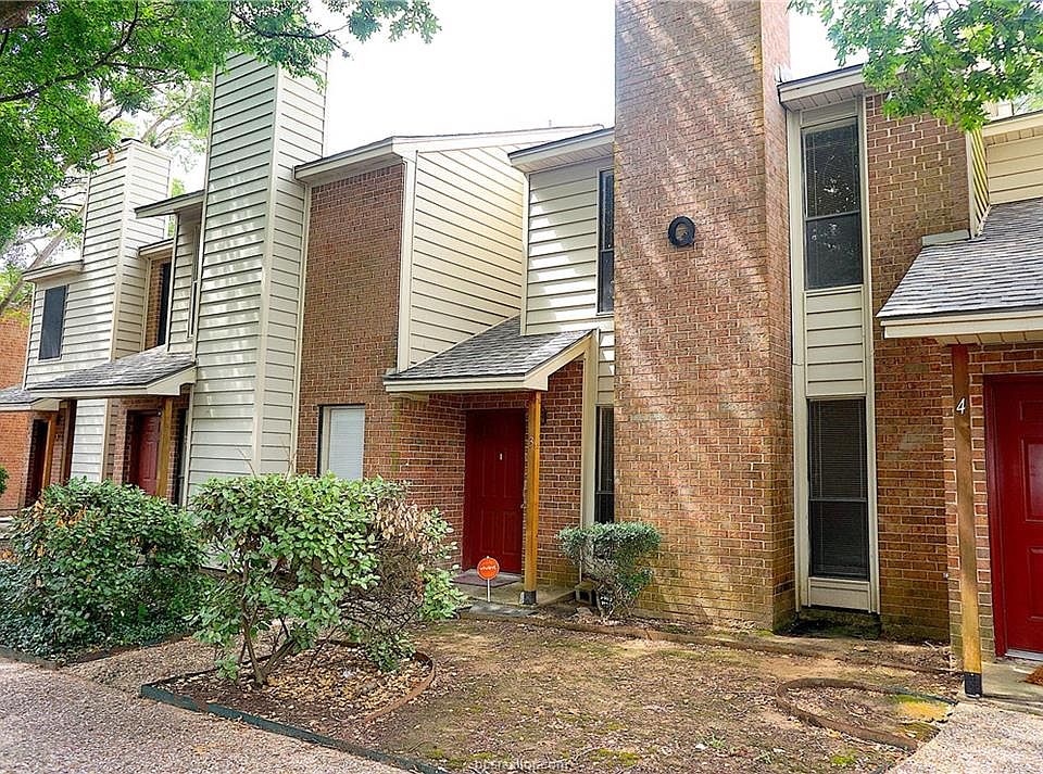 1st image of 1904 Dartmouth St APT Q3