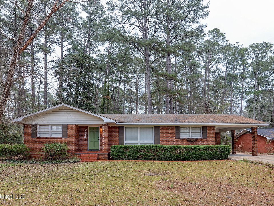 1st image of 735 Forest Park Cir