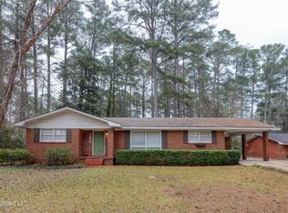 735 Forest Park Cir, Philadelphia, MS 39350