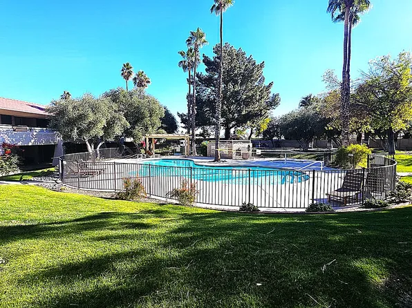 470 N Villa Ct, Palm Springs, CA