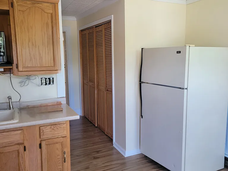 244 N 3rd St — Photo 5
