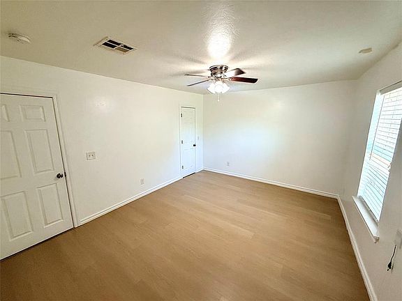 4th image of 2135 N Lottie Ave