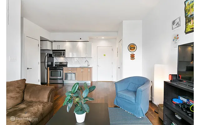 Rented by Douglas Elliman | media 23