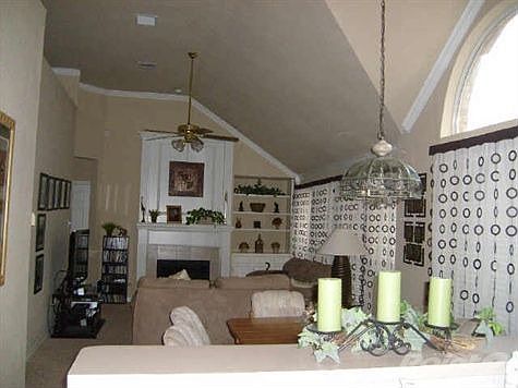 2nd image of 2300 Wembley Wood Ln