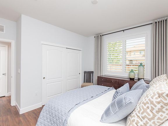 4th image of 1710 Tarragon Dr