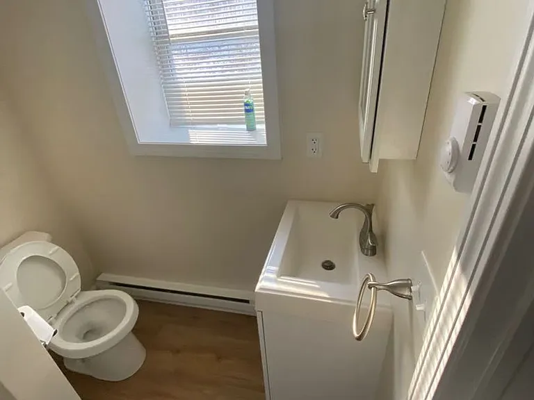 434 Russell Rd — Photo 15