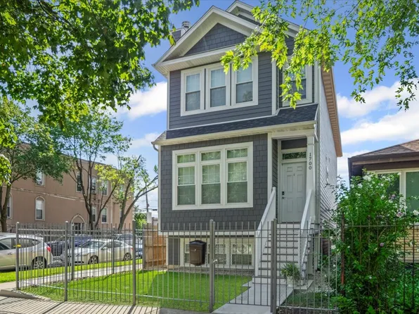 1700 N Harding Ave, Chicago, IL 60647