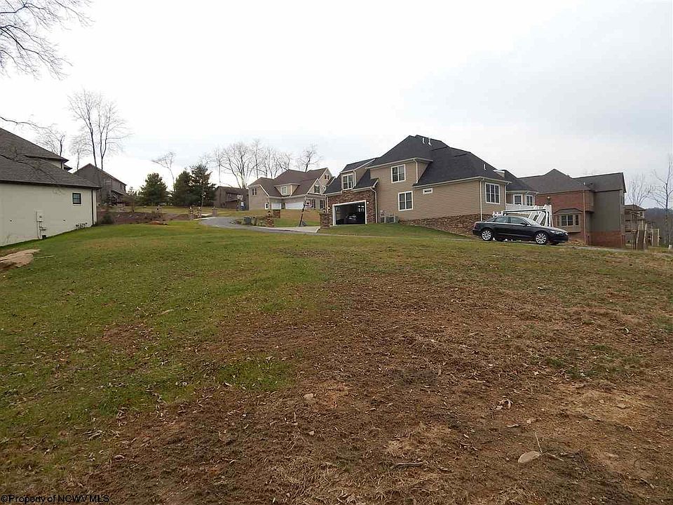 2nd image of 104 Marco Polo Dr