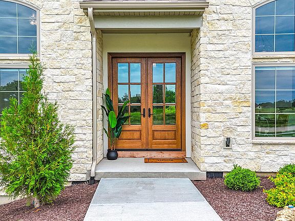 3rd image of 6404 Adare Manor Dr