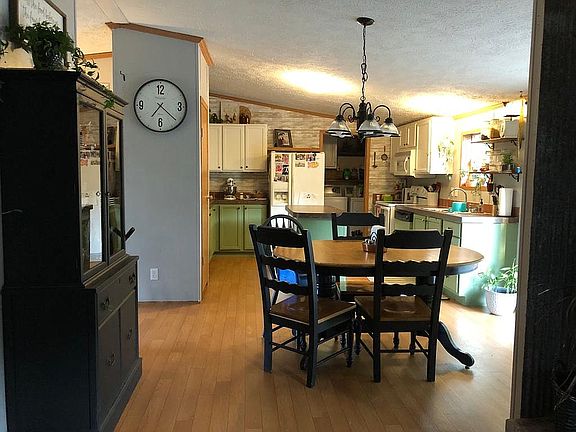 5th image of 18503 Brockman Ave