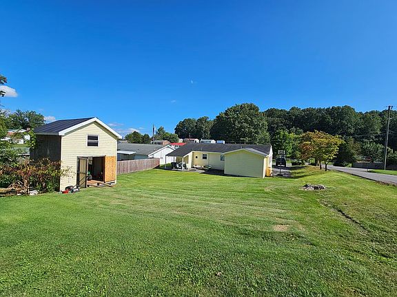 5th image of 2221 Westfield St