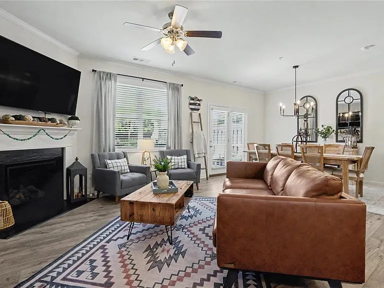 723 Woodstock Grove Dr — Photo 22