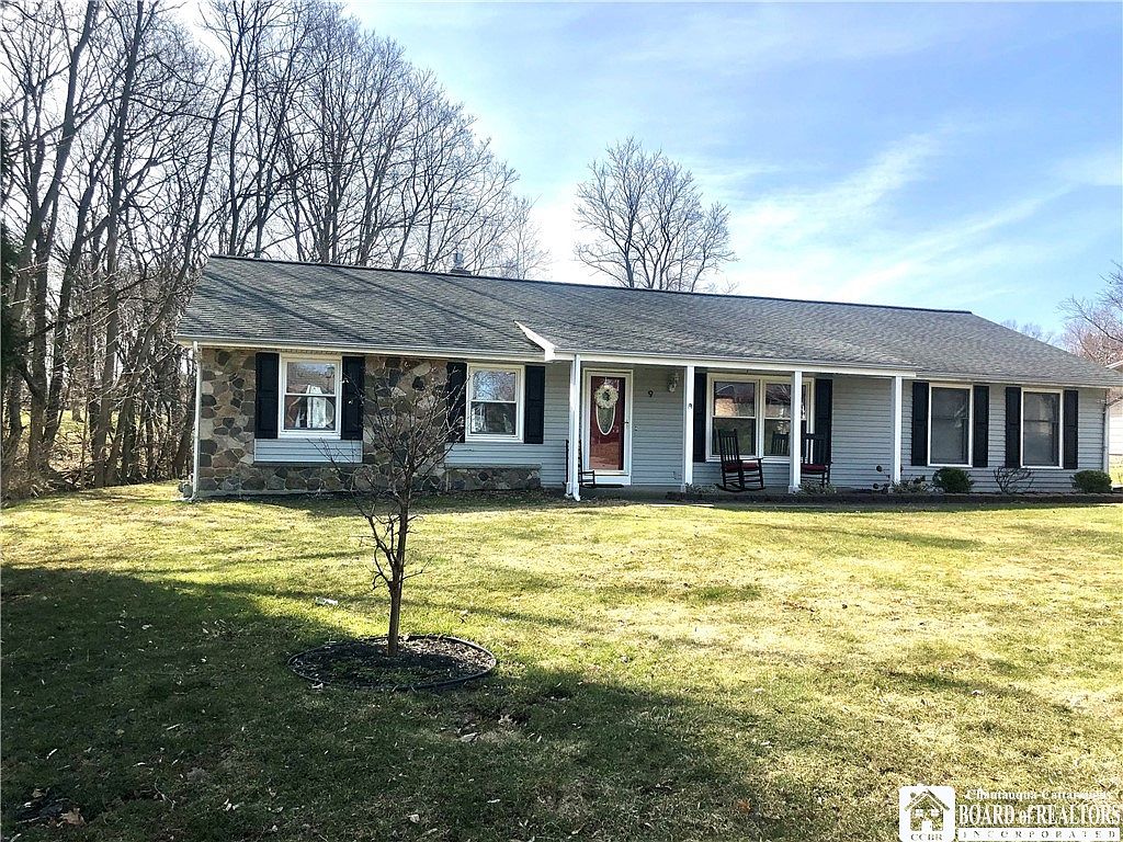 9 Castile Dr, Fredonia, NY 14063 Zillow