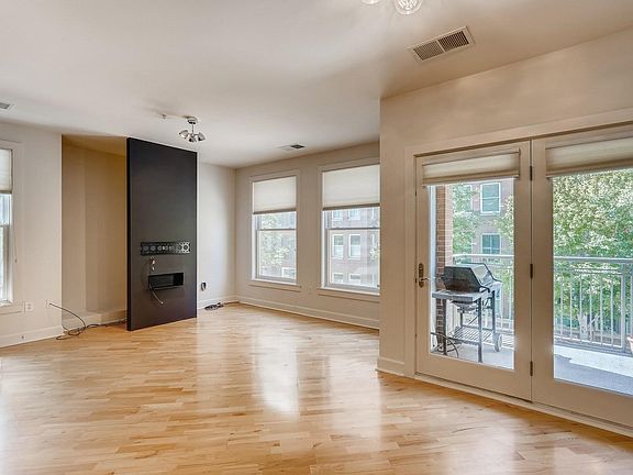 3rd image of 1631 N Emerson St APT 223