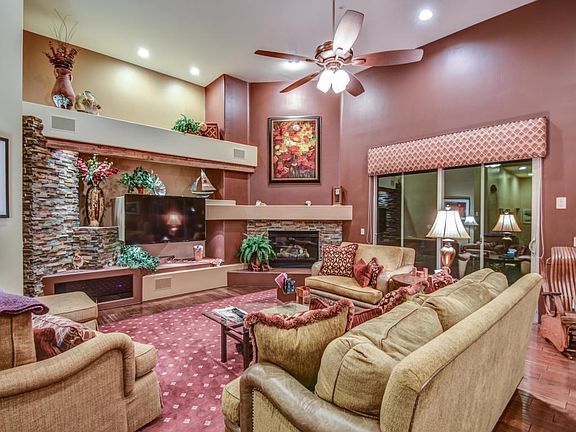 family room 2