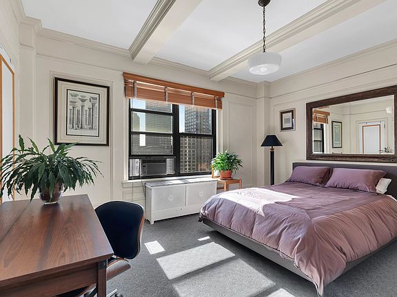 5th image of 322 W 72nd St #13D