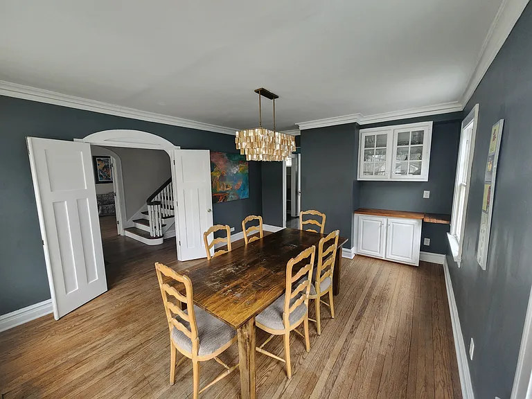 246 Maple Ave — Photo 3