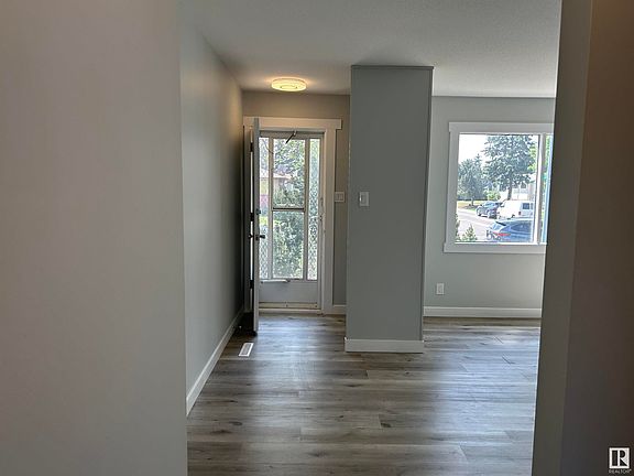 3rd image of 16318 88th Ave NW