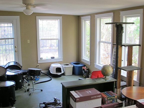 5th image of 2615 Garrettson Dr #B