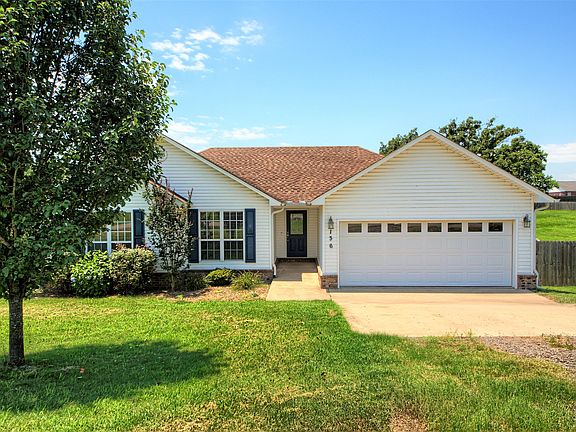 2nd image of 136 Crestpointe Dr